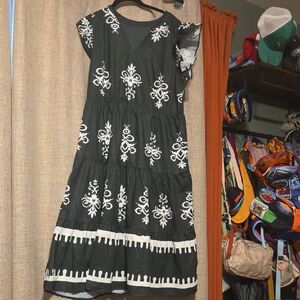 Chic Black and White Embroidered Midi Dress